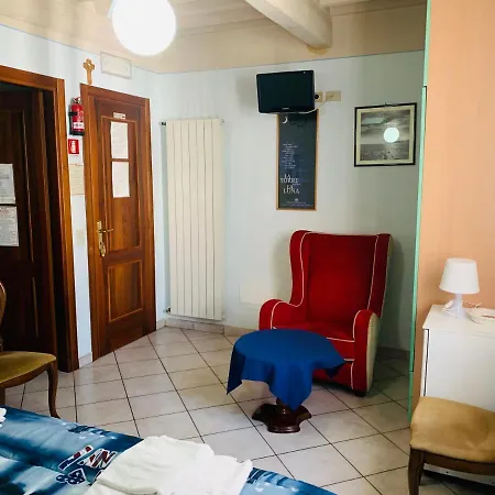 Nuova Sanbiagio Cisanello بيت ضيافة *